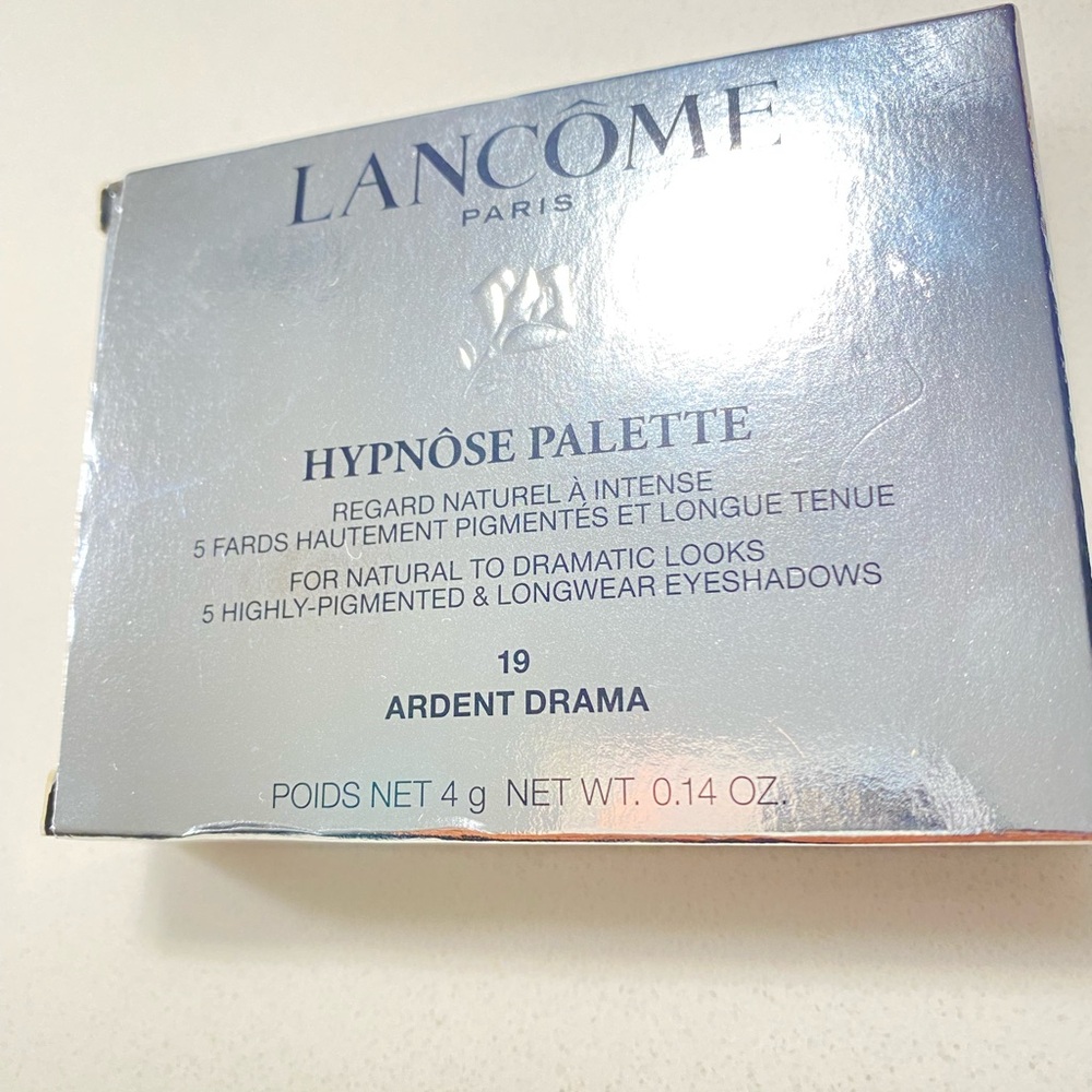 Michele Silver and Blue Palette 19 ardent drama